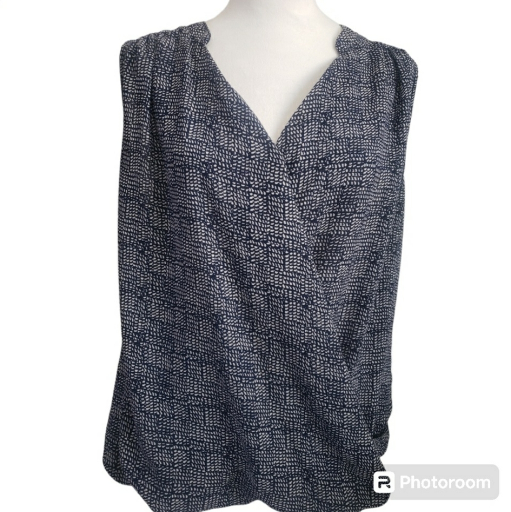 New York & Co Crossover Sleeveless Top